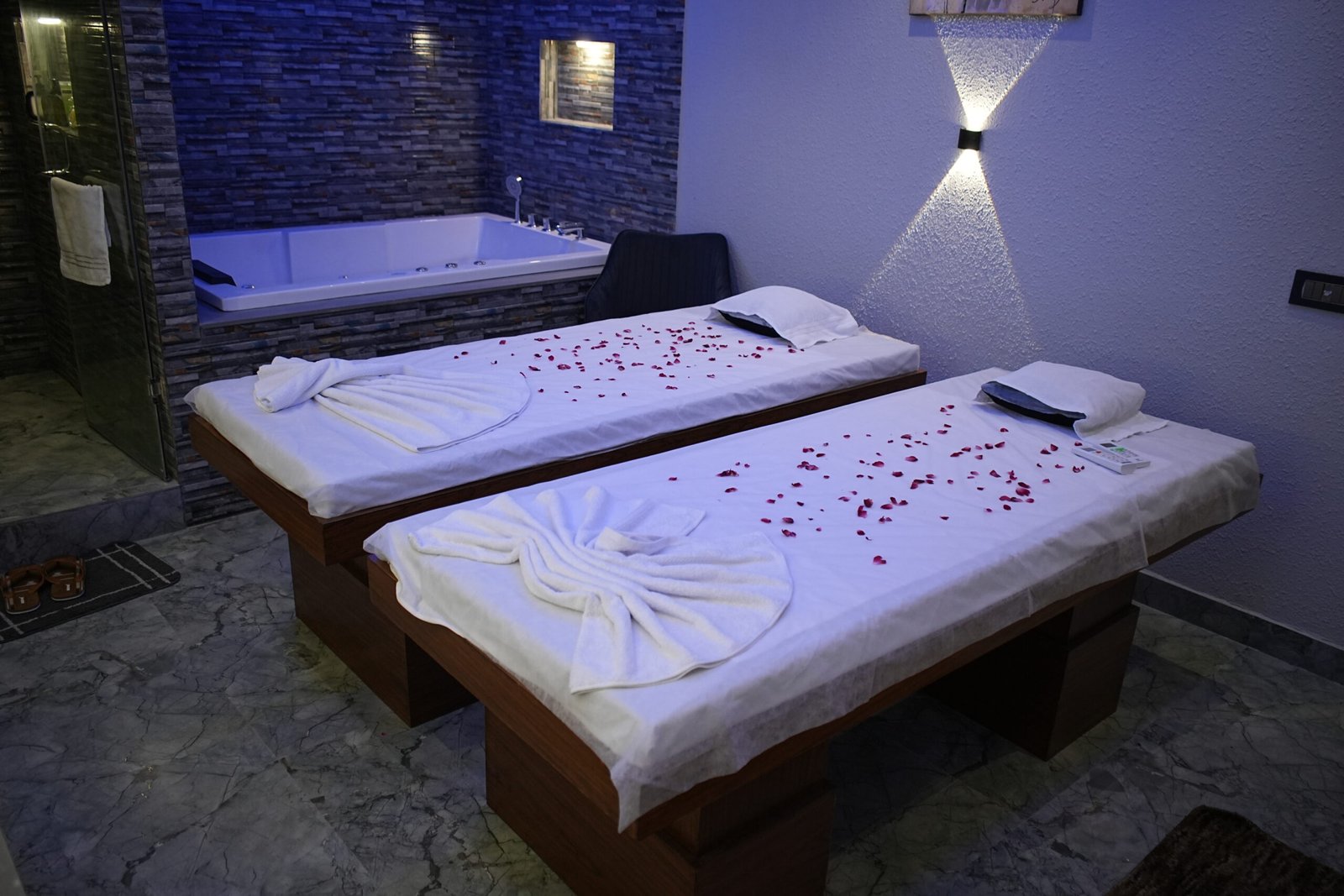 Couple spa therapy setup in GK2.